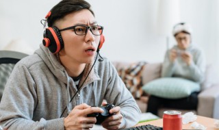 男人穿什么颜色衣服旺财 男人穿哪种颜色衣服旺财