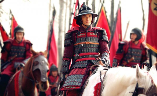 岳飞是南宋时期还是北宋