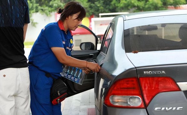 私家车一般加92还是95汽油