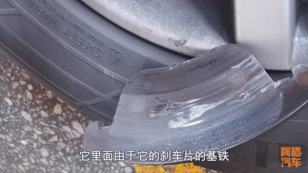 汽车刹车盘多久换一次