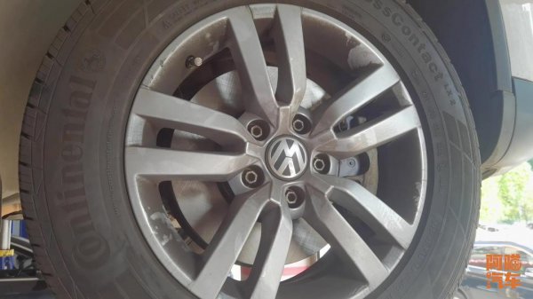 汽车刹车盘多久换一次