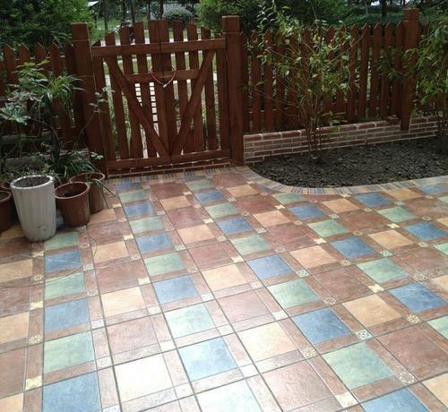 家里院子铺什么地砖好