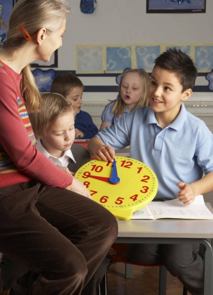 一般助教是干什么的