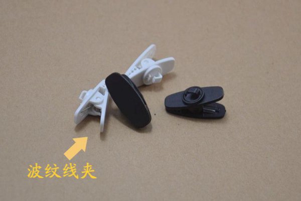 入耳式耳机老是滑出来