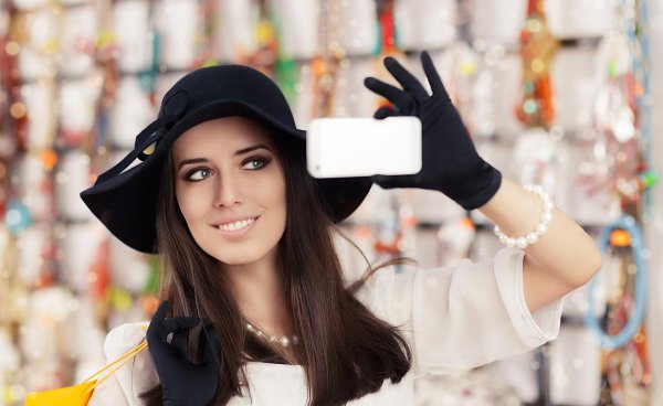 自恋是什么意思