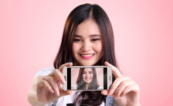 自恋是什么意思