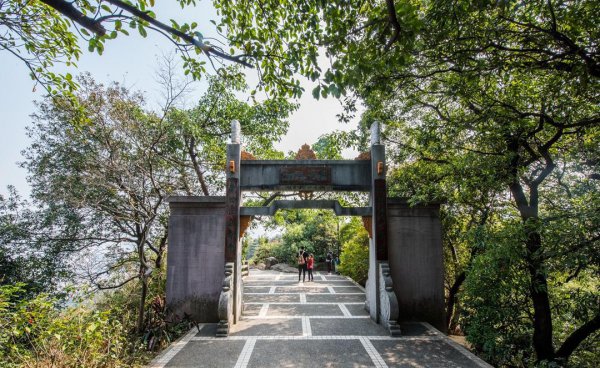 广州市白云山多高