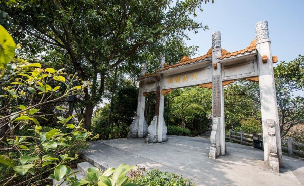 广州市白云山多高