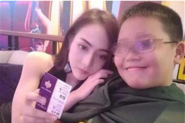 孩子早熟是什么原因引起的