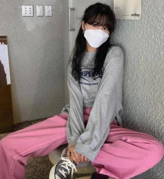 阔腿裤配什么上衣好看