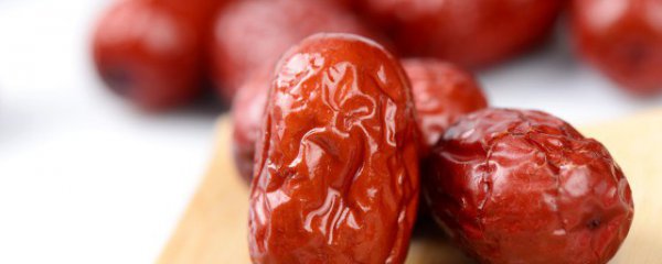 红枣银耳粥的功效