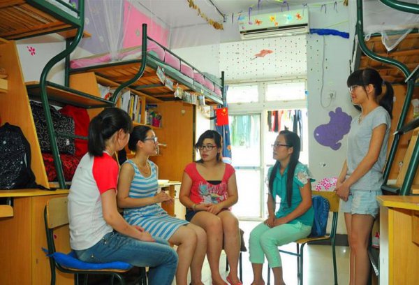 可怕的女生宿舍关系