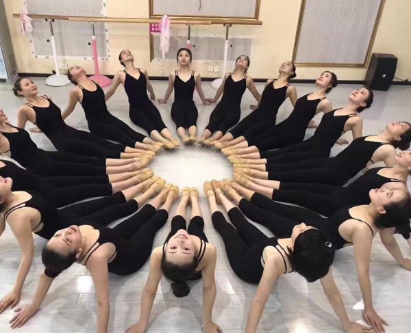 可怕的女生宿舍关系