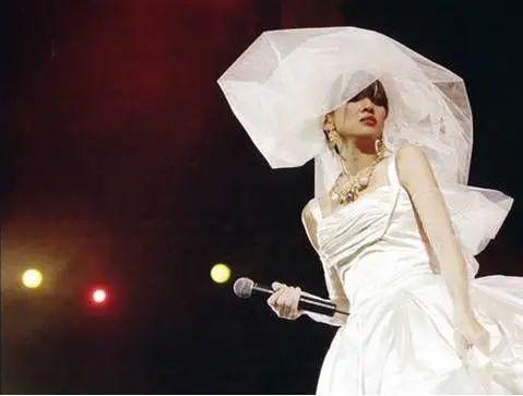 梅艳芳和张国荣关系