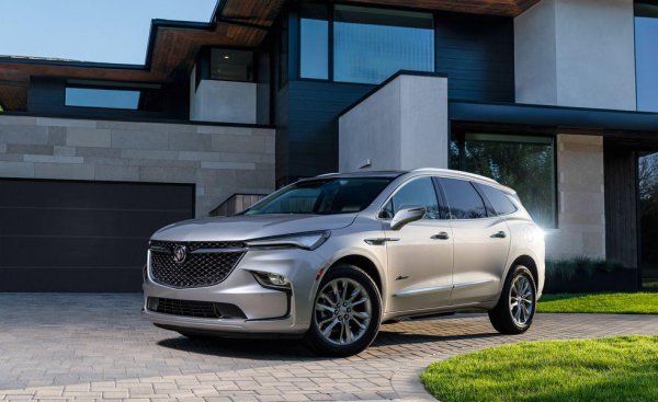 停车手刹拉起还是放下