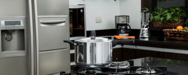 洗锅外面的黑垢妙招