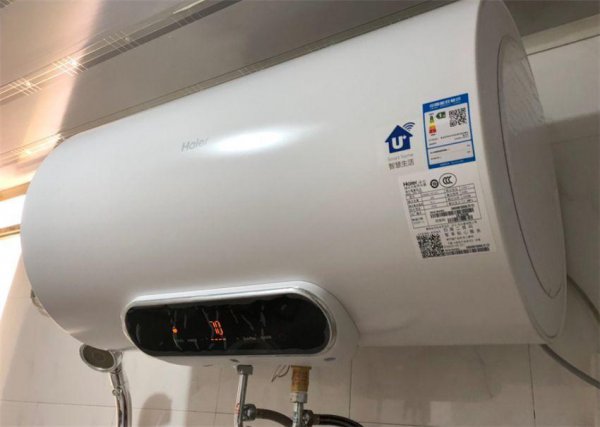 电热水器一直开着耗电吗