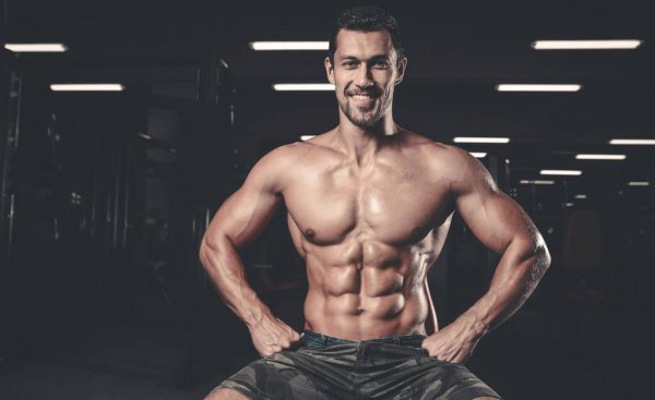 学生如何练出八块腹肌