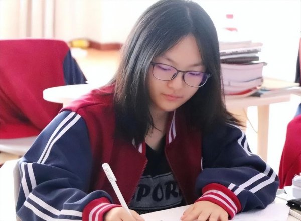 女生学什么专业挣钱多又轻松