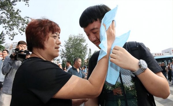 高考哪个省最难