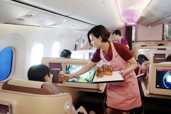 飞机为什么不飞直线