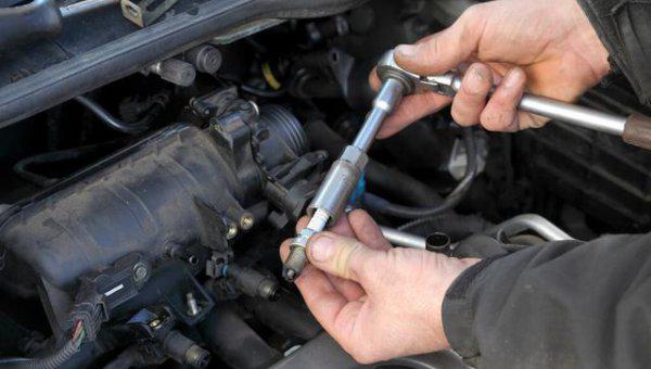 4s店保养说电瓶突然坏了