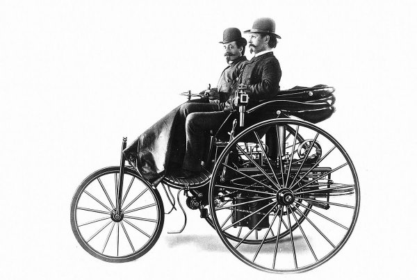 奔驰是哪个国家的品牌