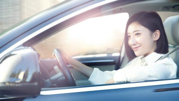 汽车打着火就走可以吗