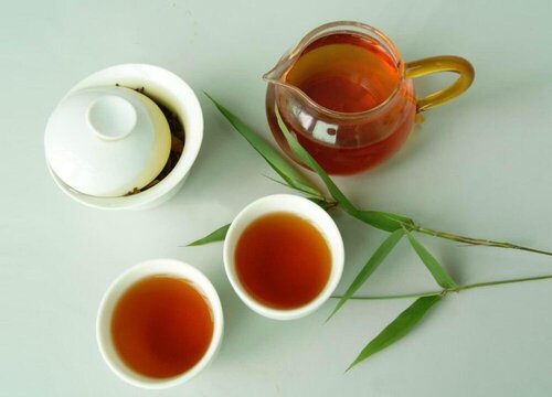 隔夜茶浇花好不好