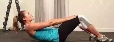 初学者卷腹正确姿势图解