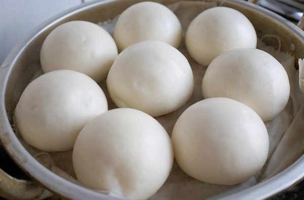 蒸馒头为什么先大火后小火