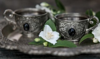 水杯刻什么字合适送给自己 水杯能刻什么送给自己的话