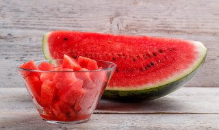 什么人不宜吃西瓜 什么人不能吃西瓜