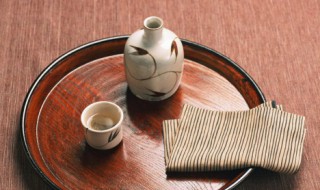 米酒不可以和什么一起吃 米酒不能和什么东西一起吃