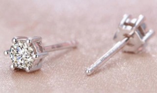 女生戴右边耳环有什么意思 女生戴右边耳环的含义