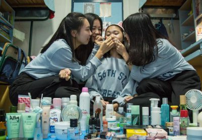 可怕的女生宿舍关系 女大学生寝室关系究竟有多复杂