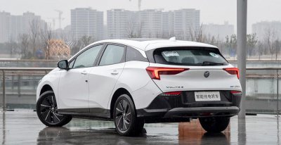 微蓝6插电混动为什么没人买 建议买微蓝6混动吗