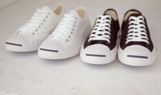 白色帆布鞋滴了红油怎么清洗 白色帆布鞋滴上红油如何清理