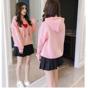 粉色上衣搭配什么颜色裙子 粉色衣服配什么夏装好看