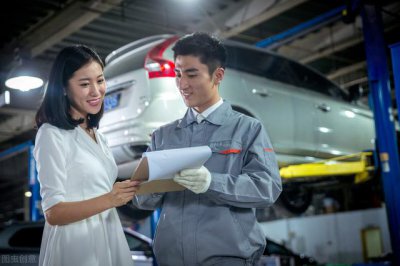 4s店保养说电瓶突然坏了 汽车做完保养电瓶没电