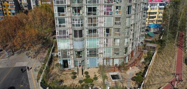 为什么有人说一楼再便宜也不要买