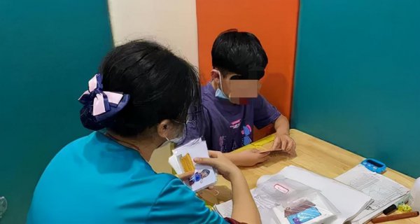 怎样引导孩子开口说话