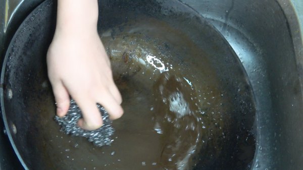 锅生锈了怎么办能把锈清理干净