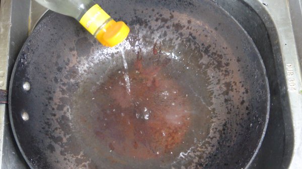 锅生锈了怎么办能把锈清理干净