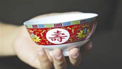 别人送碗的寓意是什么意思