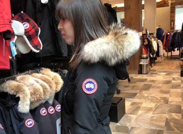 羽绒服怎么选最好正确图片