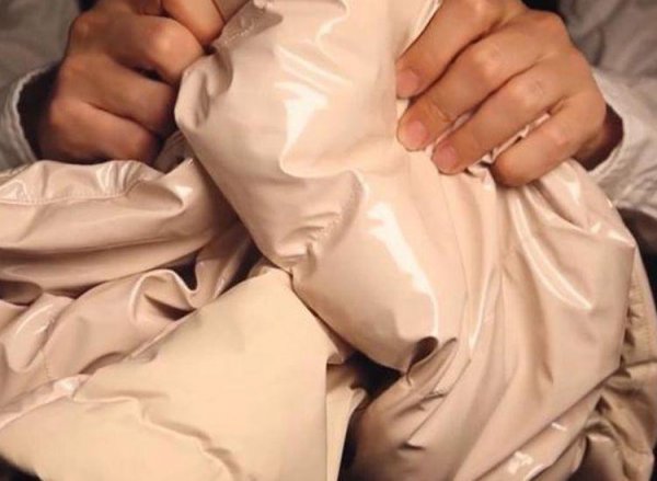 羽绒服怎么选最好正确图片