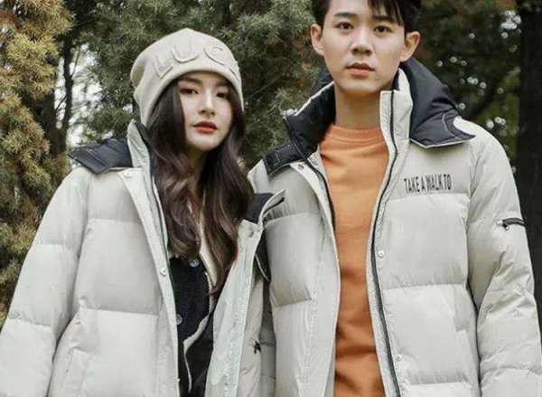 羽绒服怎么选最好正确图片