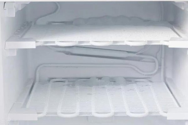 冰箱漏水是怎么回事