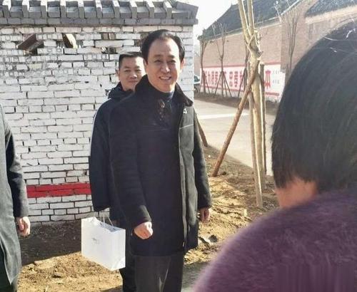 恒大老板许家印简介